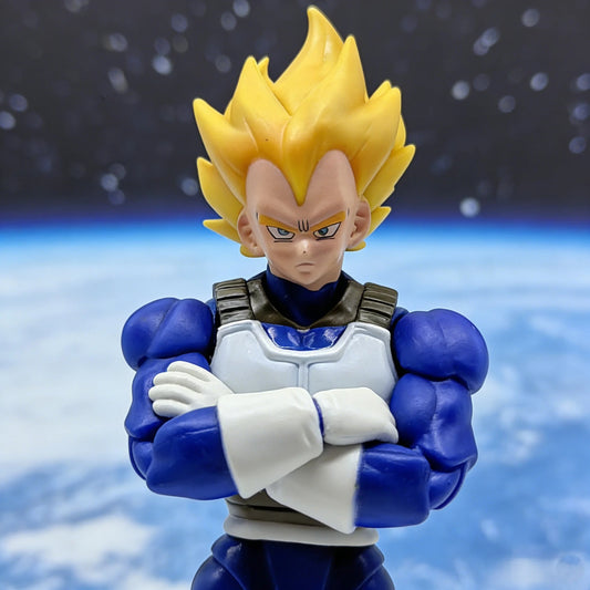 Bandai S.H.Figuarts Dragon Ball Z: Super Saiyan Vegeta Authentic Premium Action Figure