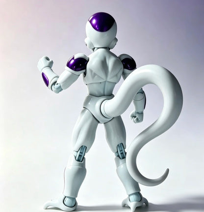 Action figure with white and purple design on a light gray background Bandai S.H.Figuarts Dragon Ball Z: Final Form Frieza Authentic 14cm Premium Action Figure