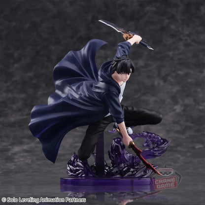 Figurine of a character in a dark blue outfit with a sword, on a textured gray background. Banpresto Solo Leveling Sung Jin-woo Figure Authentic Bandai Spirits ESPRESTO Excite Motions Vol. 1 Shadow Monarch Assassin Action Statue