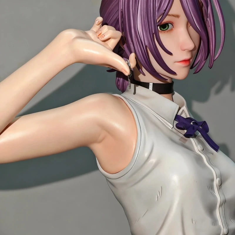 Statue of a character with purple hair and a gray outfit against a gray background Chainsaw Man Reze Authentic 1/6 Scale 32cm Premium PVC Statue – Bomb Devil Arc Exquisite Standing Figure with Bonus Standalone Display Bust closeup head