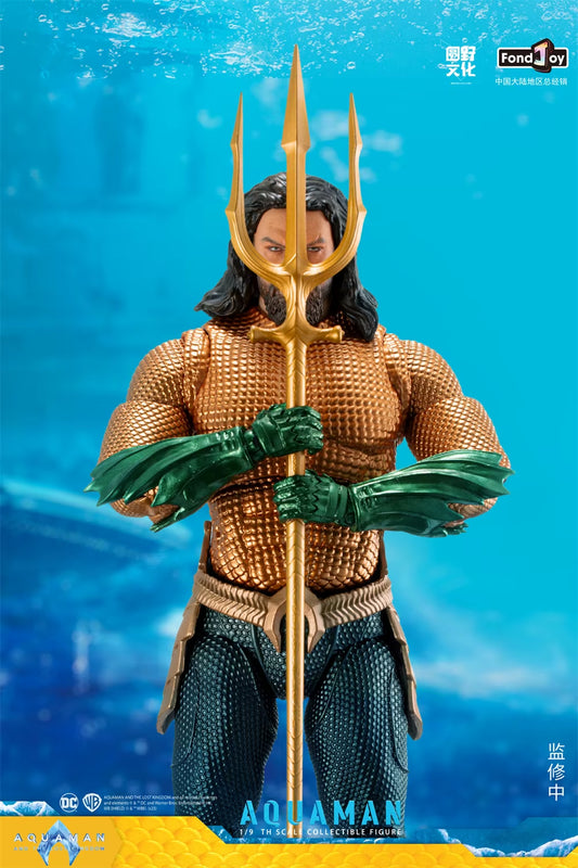Action figure of Aquaman holding a trident against a blue underwater background. DC Comics Aquaman (Justice League / Lost Kingdom Edition) 1/9 Scale Premium Action Figure by FondJoy