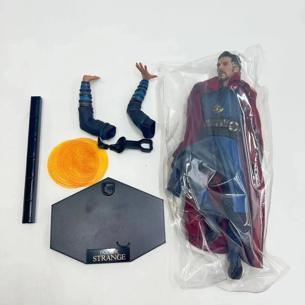 Action figure with parts and packaging on a white background Marvel Doctor Strange (Sorcerer Supreme Edition) 28cm Premium Figure by Crazy Toys