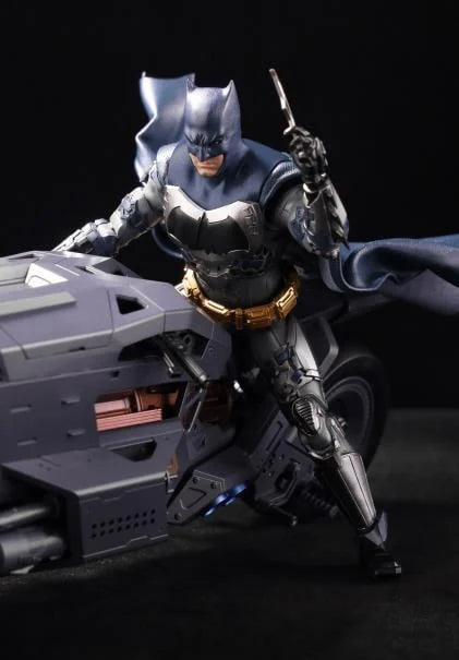 Action figure of a superhero in a dynamic pose with a vehicle on a dark background The Flash (2023) Gotham Pursuit 1/12 Scale Precision Model Kit Set